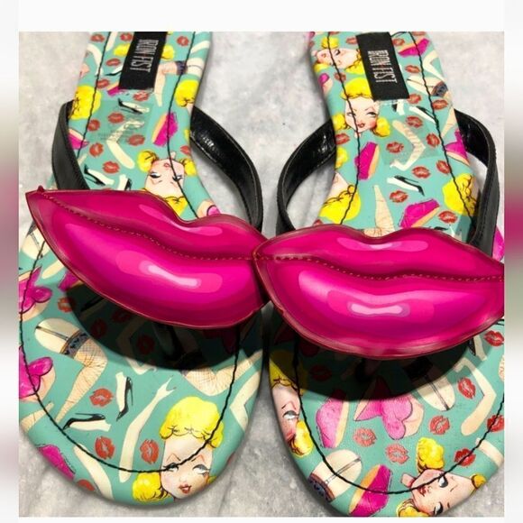 NIB Iron Fist Doll Parts Flip Flops - Picture 2 of 6